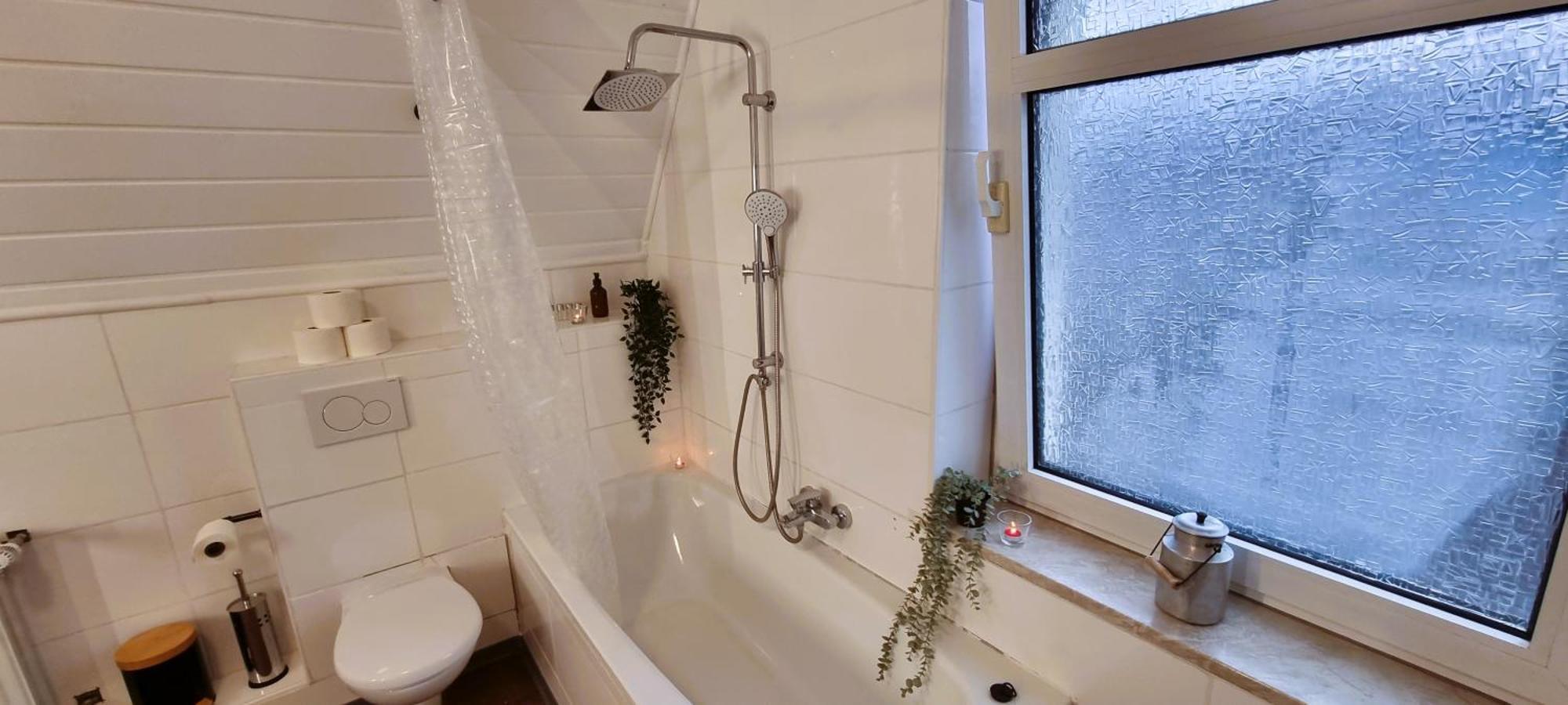 Nigella Apartment Direkt Am Hauptbahnhof Celle Fuer 6 Personen Mit Kostenfreiem Parkplatz Voll Ausgestatteter Kueche Elite Standard Exterior photo