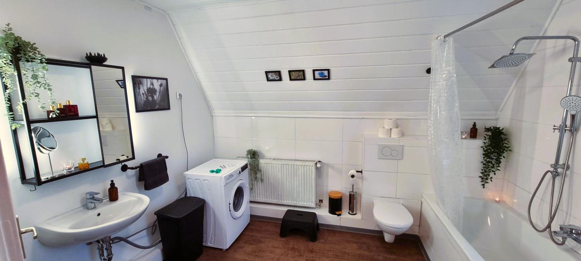 Nigella Apartment Direkt Am Hauptbahnhof Celle Fuer 6 Personen Mit Kostenfreiem Parkplatz Voll Ausgestatteter Kueche Elite Standard Exterior photo