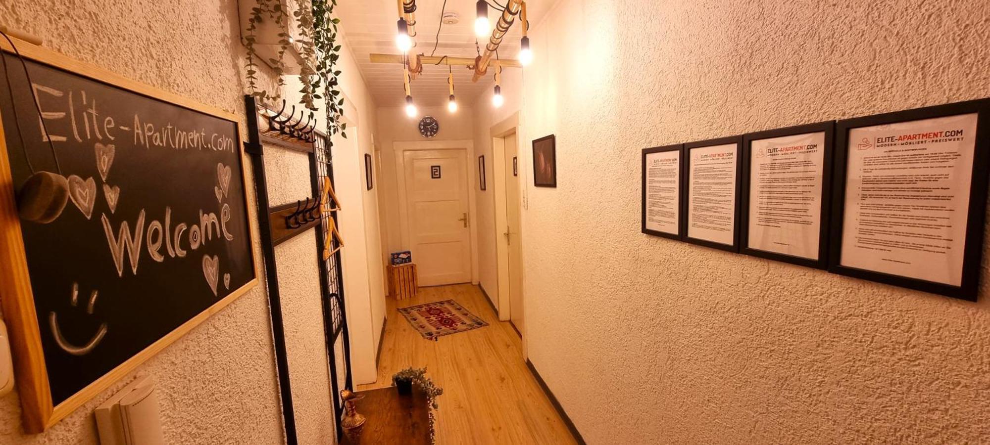 Nigella Apartment Direkt Am Hauptbahnhof Celle Fuer 6 Personen Mit Kostenfreiem Parkplatz Voll Ausgestatteter Kueche Elite Standard Exterior photo