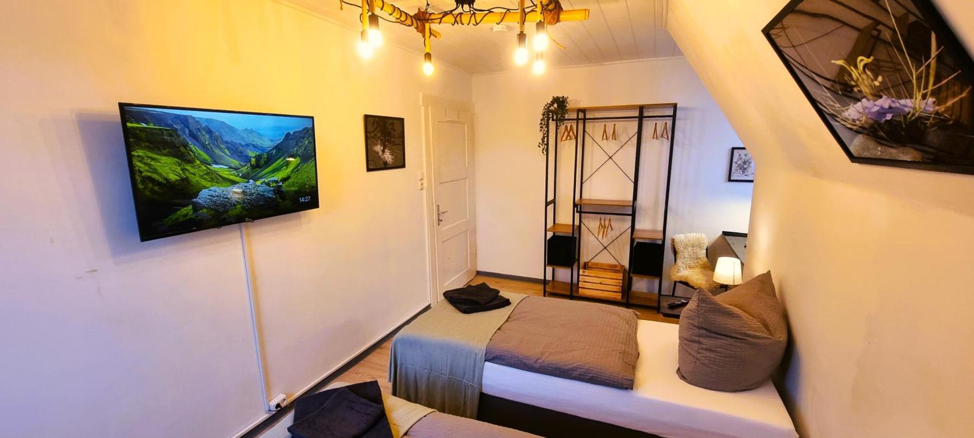 Nigella Apartment Direkt Am Hauptbahnhof Celle Fuer 6 Personen Mit Kostenfreiem Parkplatz Voll Ausgestatteter Kueche Elite Standard Exterior photo