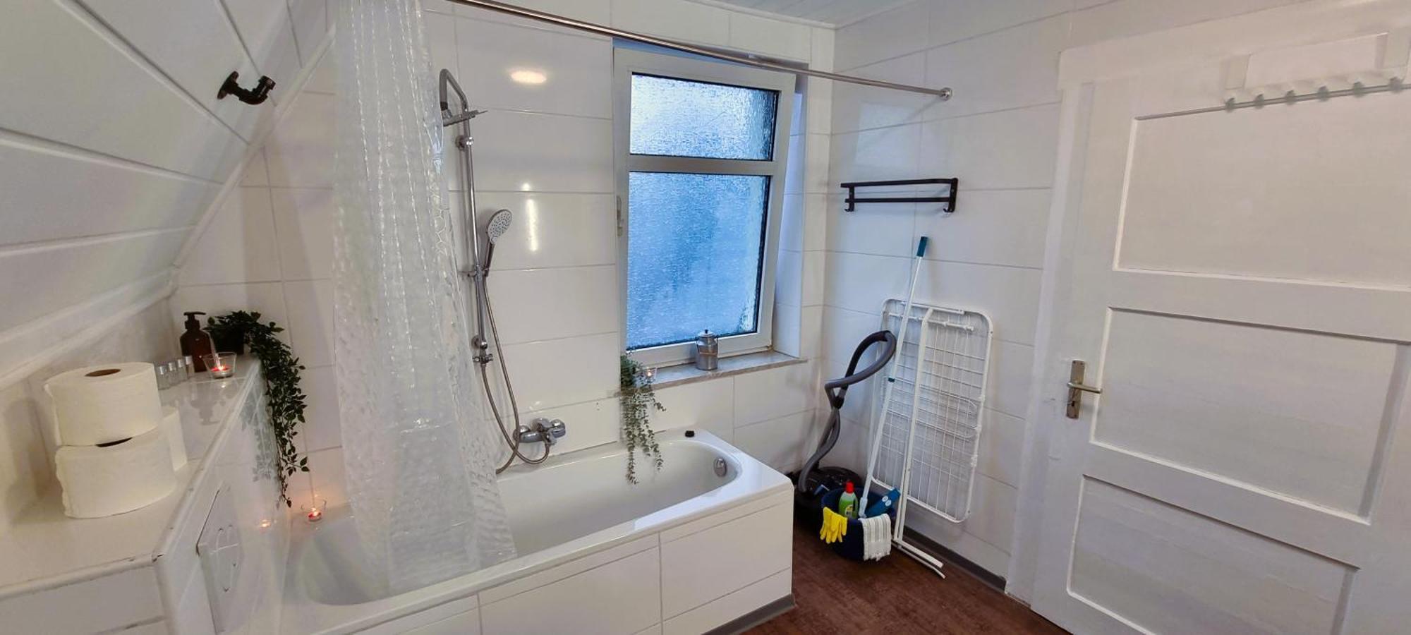 Nigella Apartment Direkt Am Hauptbahnhof Celle Fuer 6 Personen Mit Kostenfreiem Parkplatz Voll Ausgestatteter Kueche Elite Standard Exterior photo